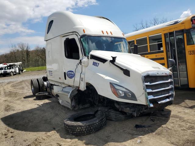  Salvage Freightliner Cascadia 1