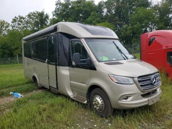  Salvage Mercedes-Benz Sprinter