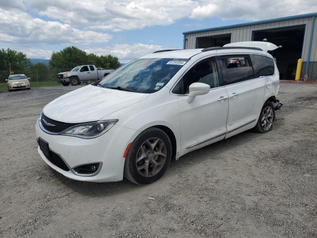  Salvage Chrysler Pacifica