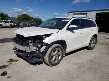  Salvage Toyota Highlander