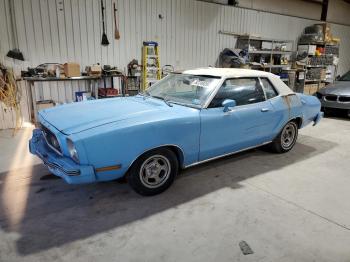  Salvage Ford Mustang