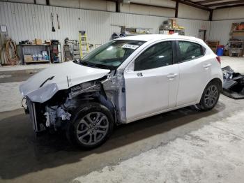  Salvage Toyota Yaris