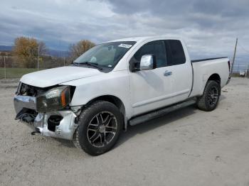  Salvage Nissan Titan