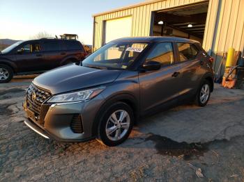  Salvage Nissan Kicks