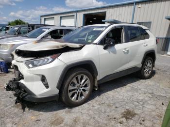  Salvage Toyota RAV4