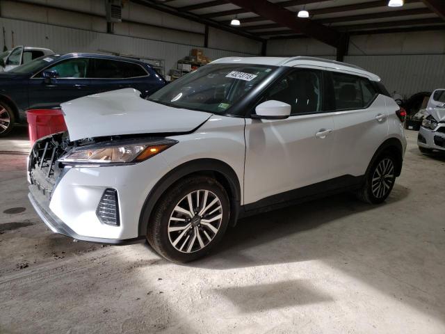  Salvage Nissan Kicks