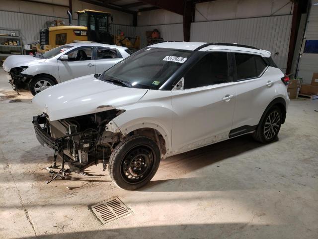  Salvage Nissan Kicks