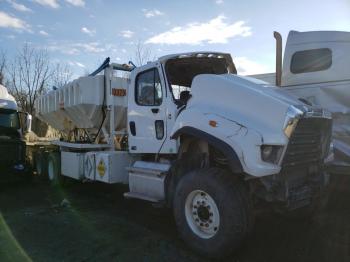  Salvage Freightliner 114sd