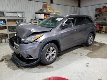  Salvage Toyota Highlander