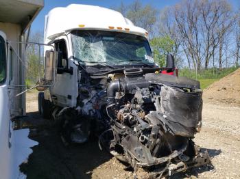  Salvage Peterbilt 579