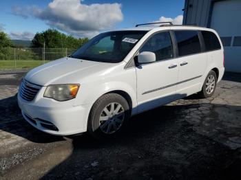  Salvage Chrysler Minivan