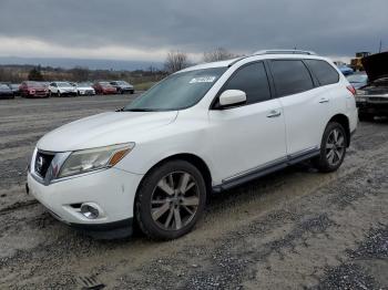  Salvage Nissan Pathfinder