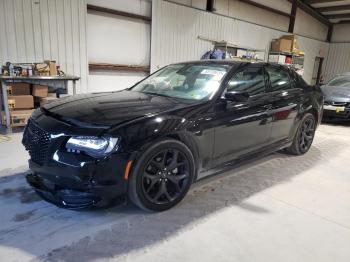  Salvage Chrysler 300