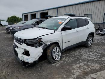  Salvage Jeep Compass