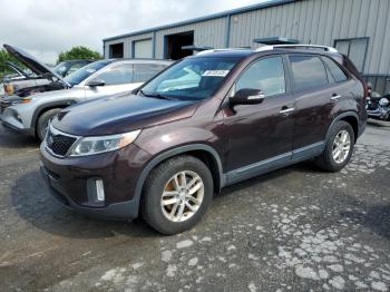  Salvage Kia Sorento