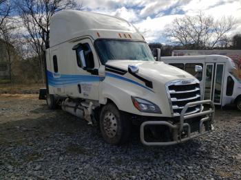  Salvage Freightliner Cascadia