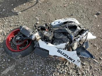  Salvage Suzuki Gsxr750
