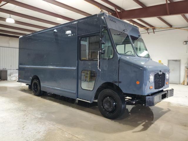  Salvage Freightliner Chassis M