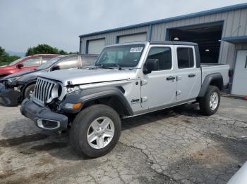  Salvage Jeep Gladiator