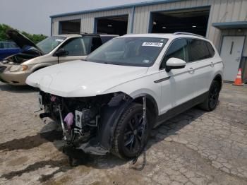  Salvage Volkswagen Tiguan