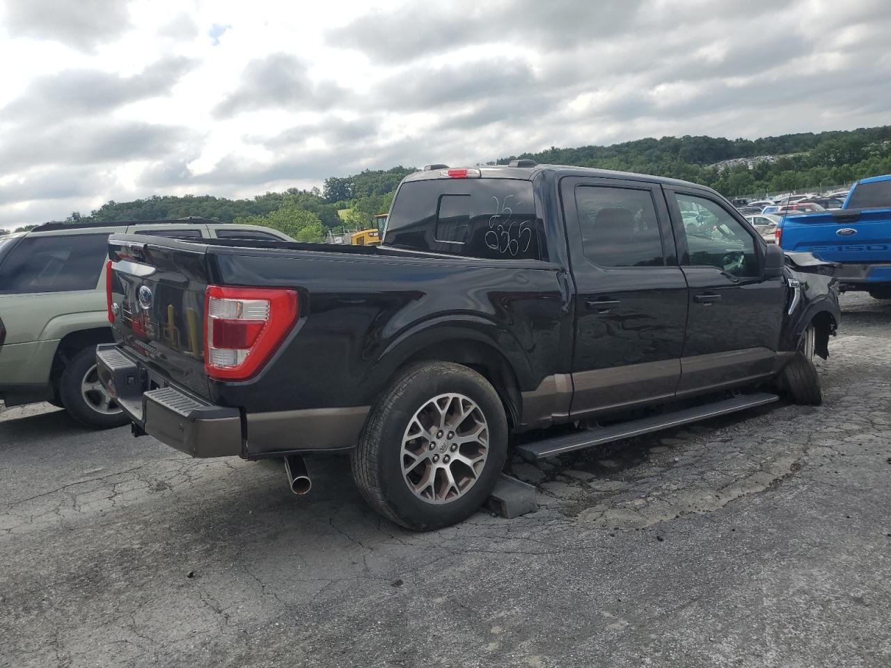 Ford F-150 Supercrew Image 3