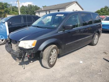  Salvage Chrysler Minivan