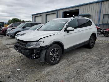  Salvage Volkswagen Tiguan