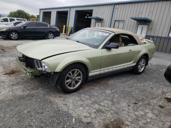  Salvage Ford Mustang