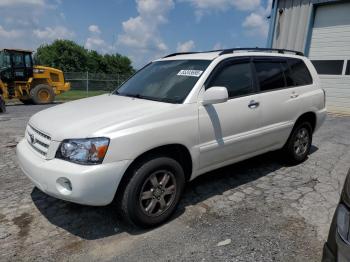 Salvage Toyota Highlander
