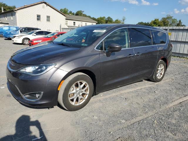  Salvage Chrysler Pacifica