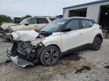  Salvage Nissan Kicks