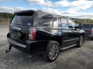 GMC Yukon Denali Image 9