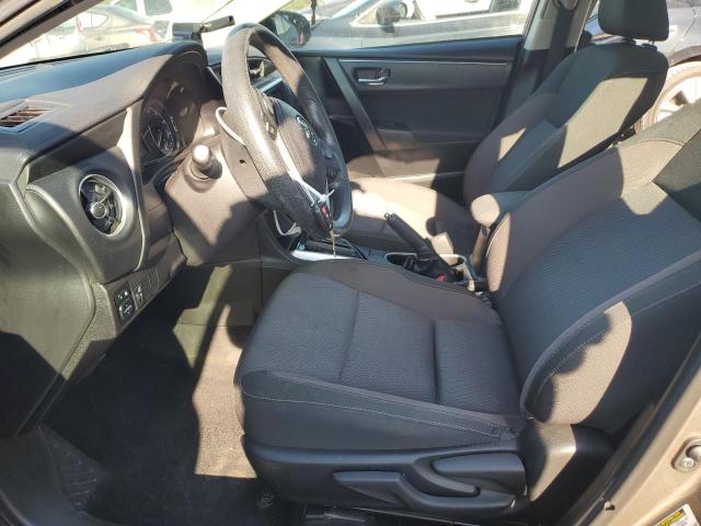 Toyota Corolla L Image 2