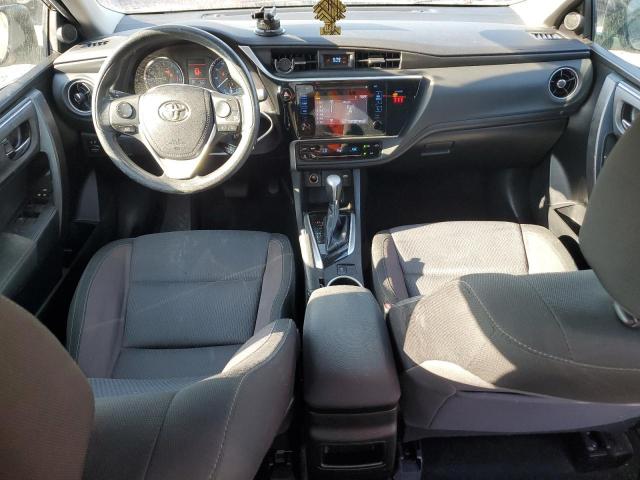 Toyota Corolla L Image 10