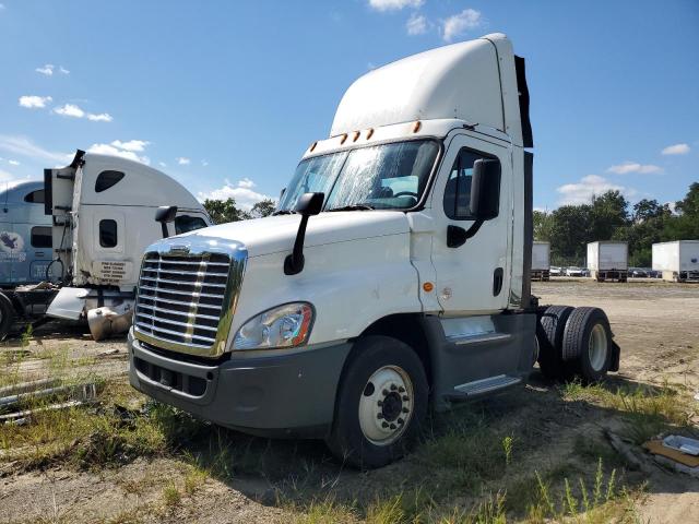 Freightliner Cascadia 125 Image 9