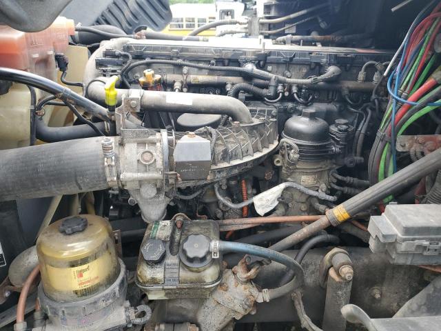 Freightliner Cascadia 125 Image 10