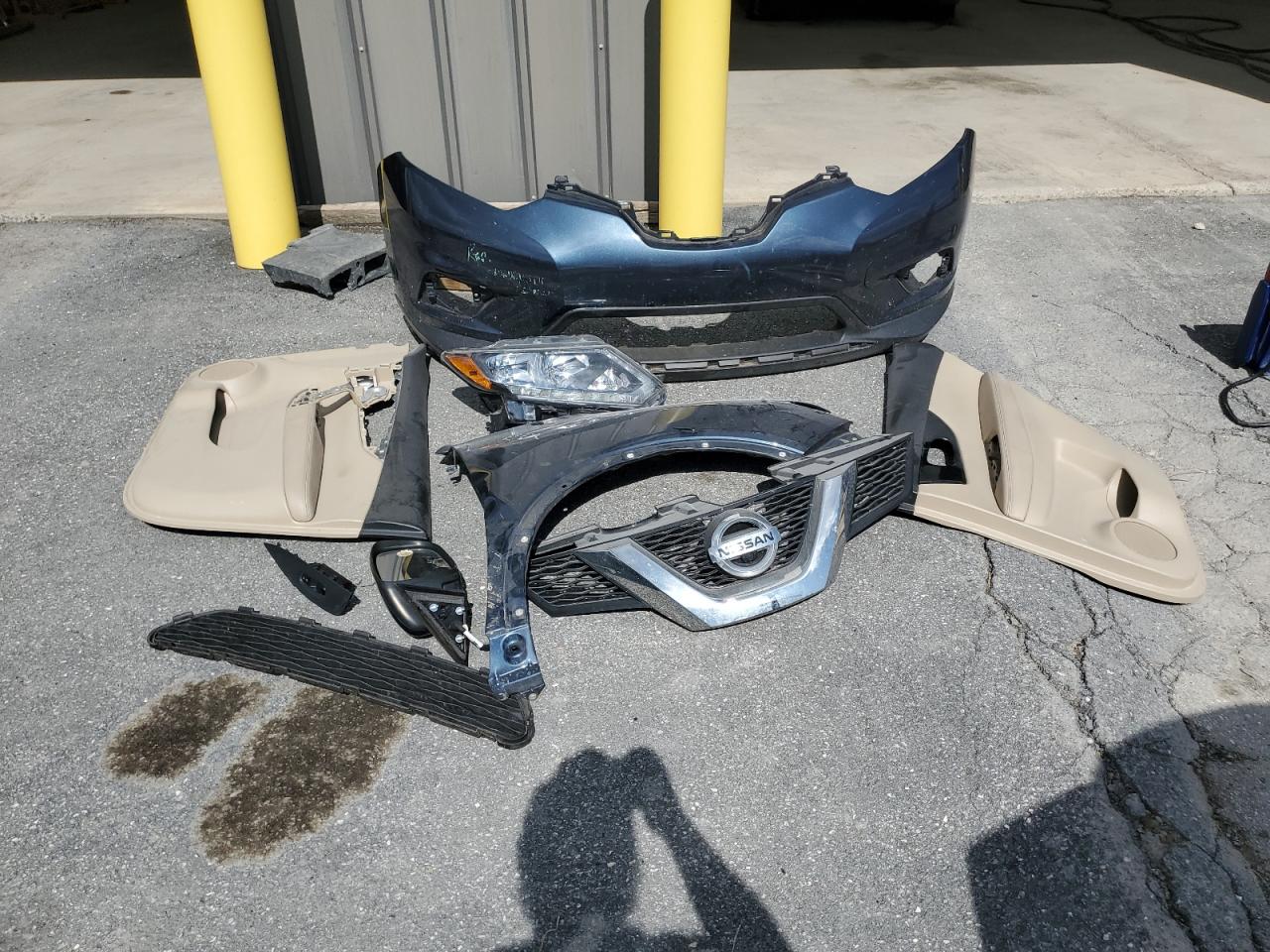 Nissan Rogue S Image 10