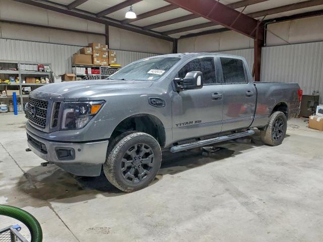  Salvage Nissan Titan