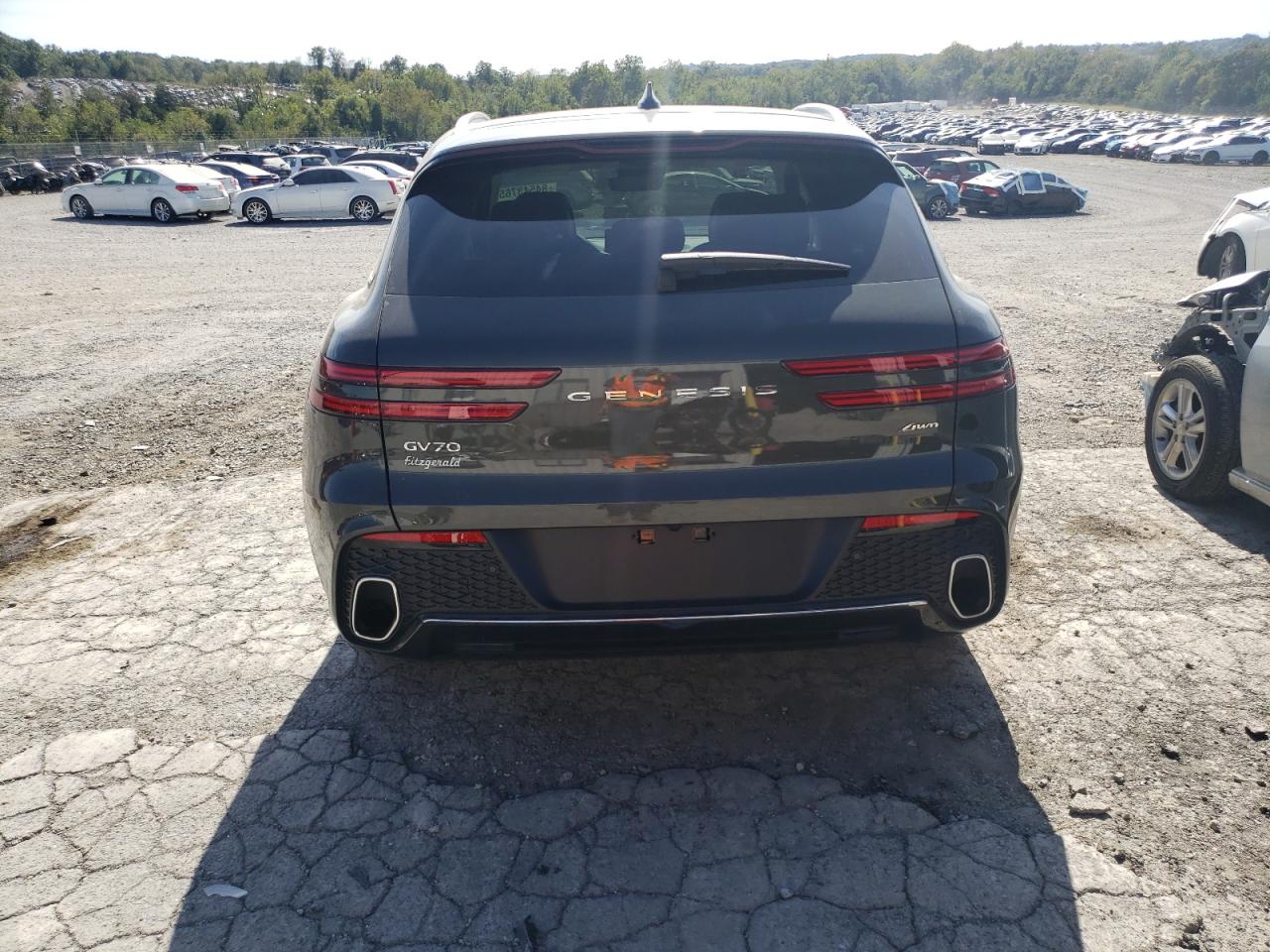 Genesis Gv70 Base Base Image 11