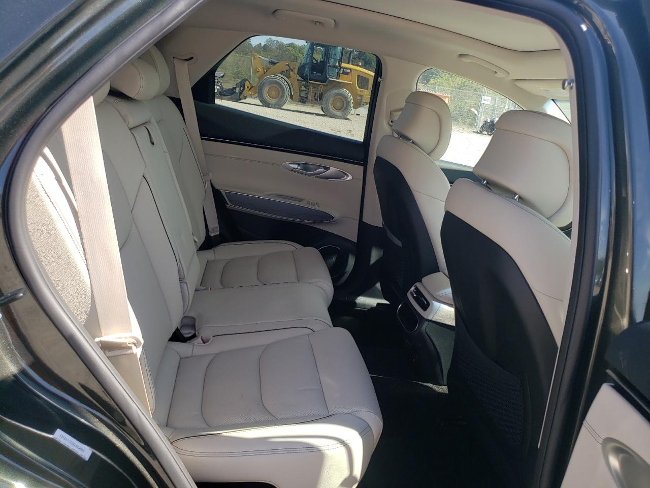 Genesis Gv70 Base Base Image 13