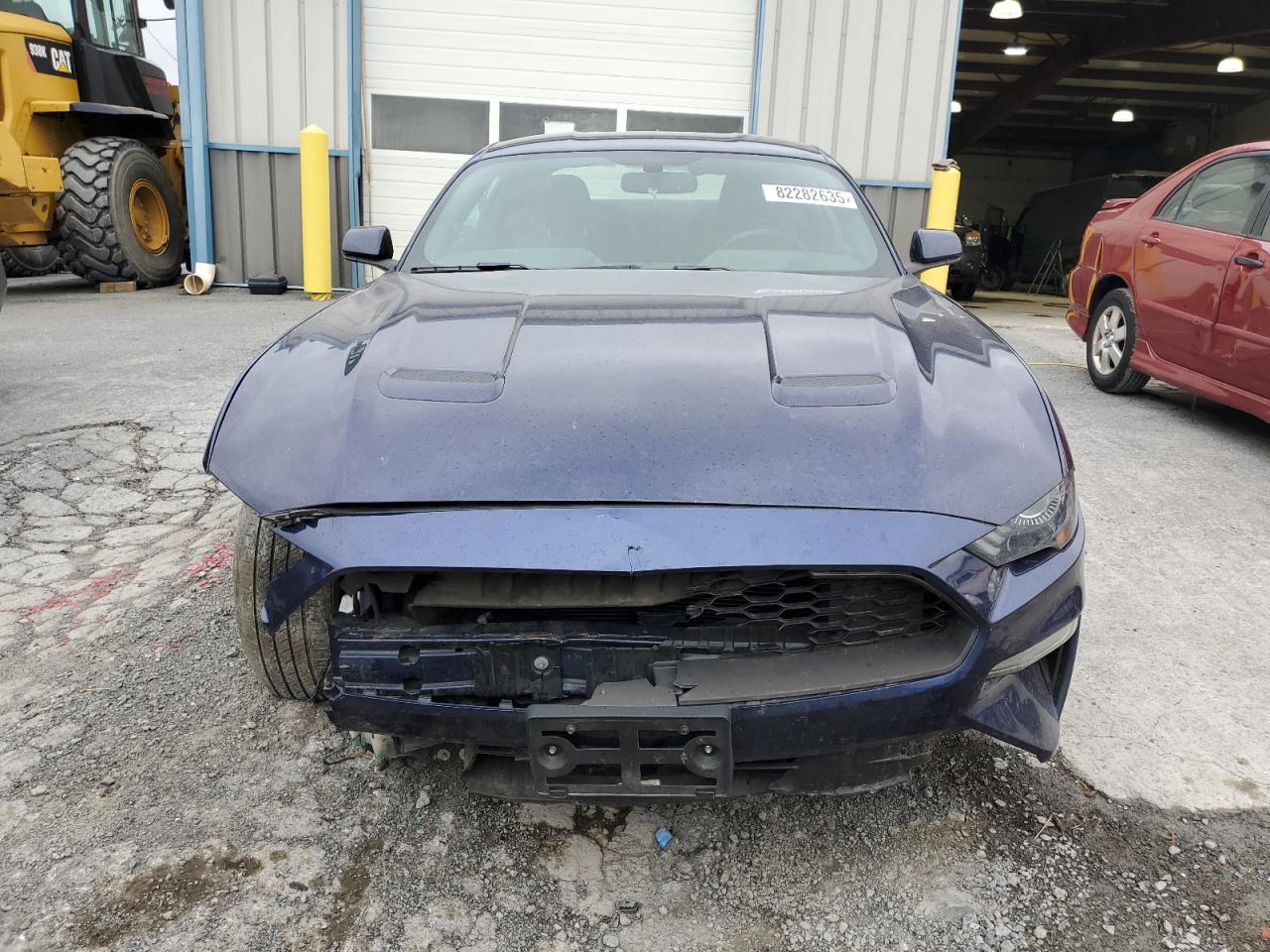 Ford Mustang Image 4