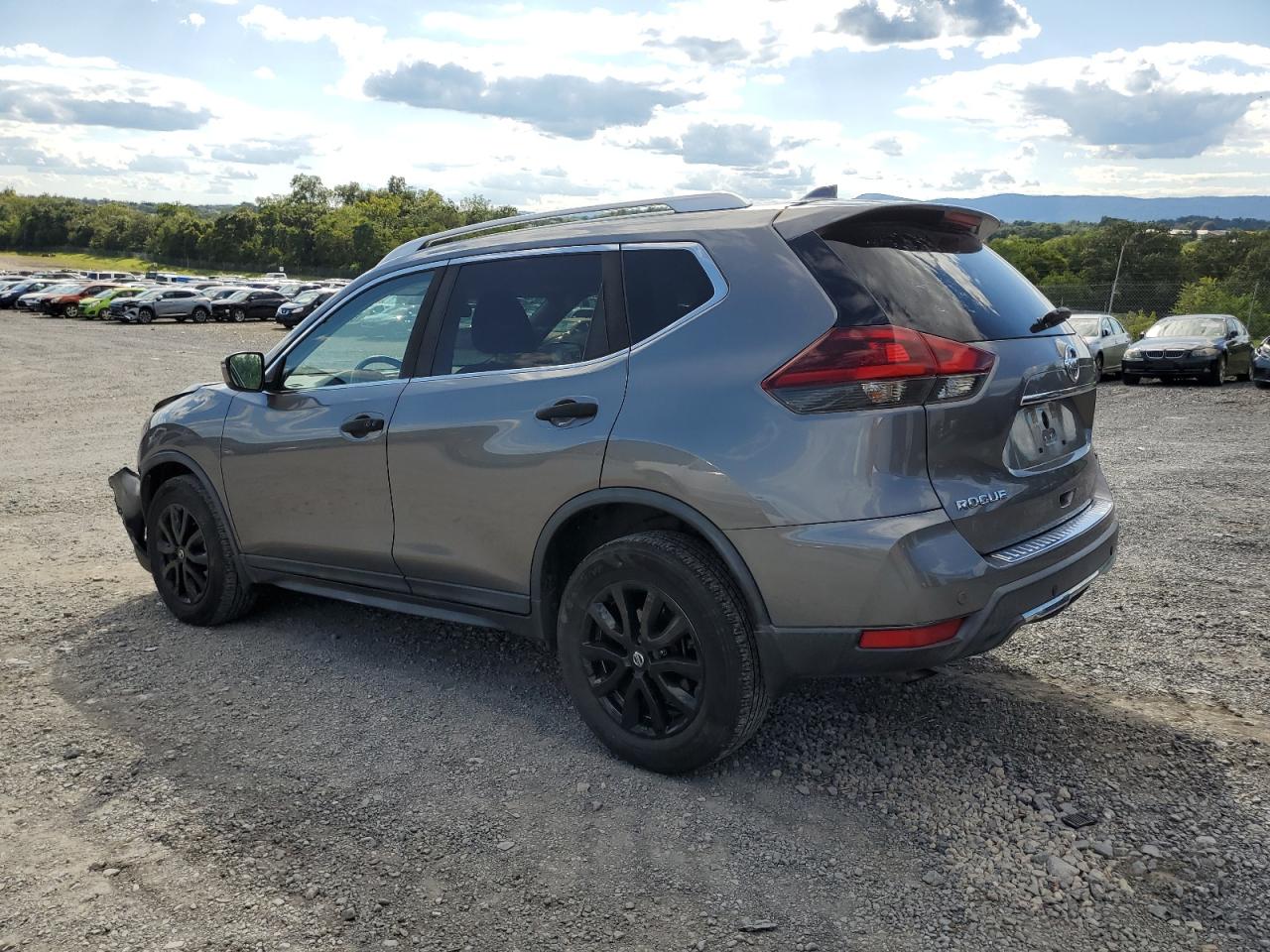 Nissan Rogue S Image 9
