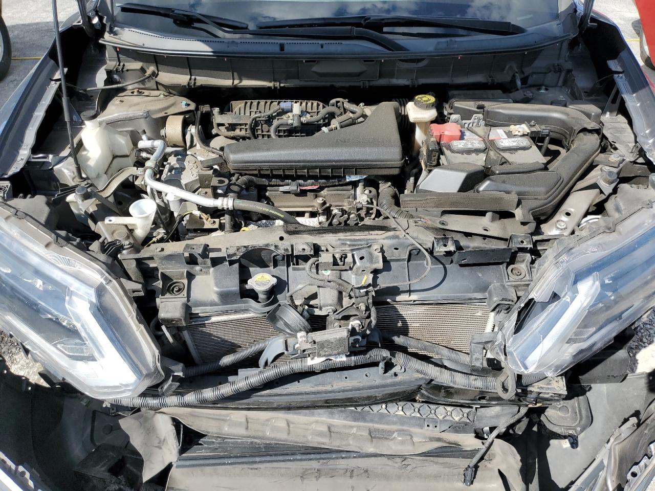 Nissan Rogue S Image 7