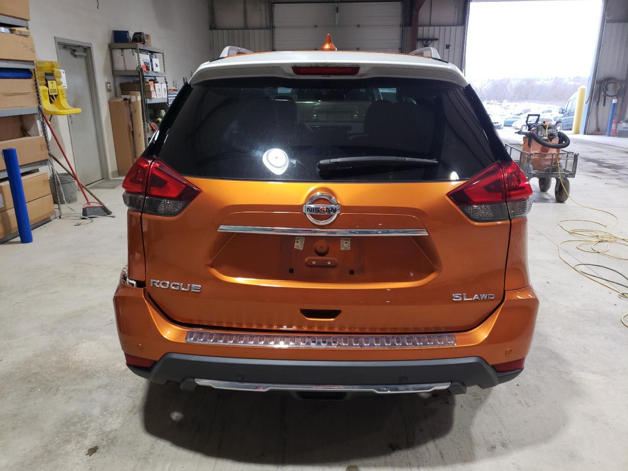 Nissan Rogue S Image 3