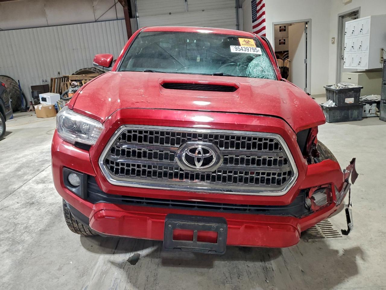 Toyota Tacoma Double Cab Image 11