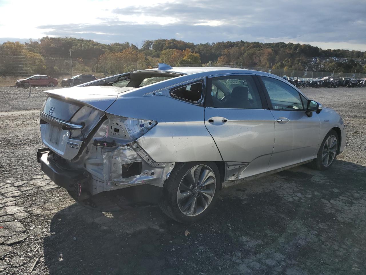 Honda Clarity Touring Image 13