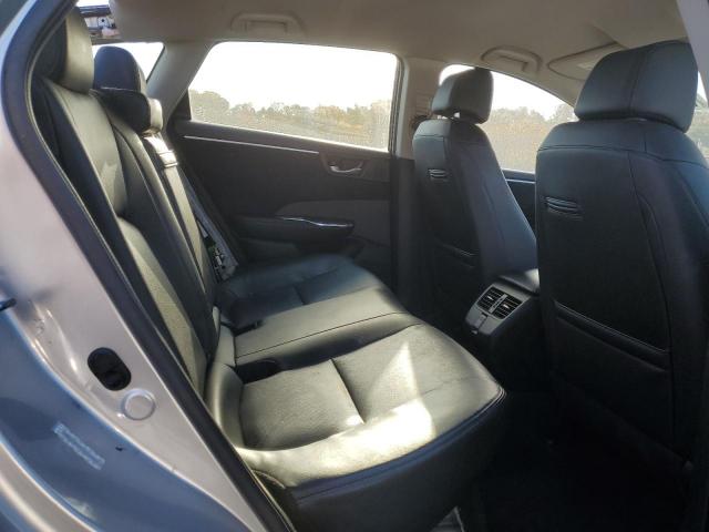 Honda Clarity Touring Image 8