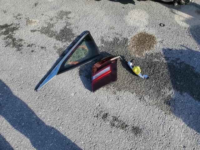 Honda Clarity Touring Image 11