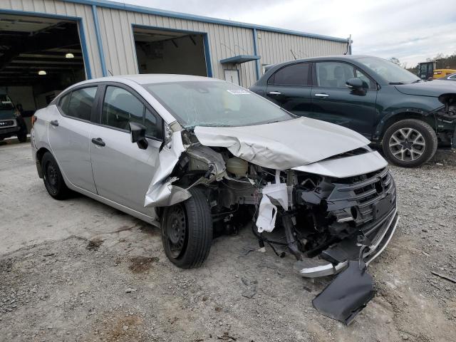 Nissan Versa S Image 4