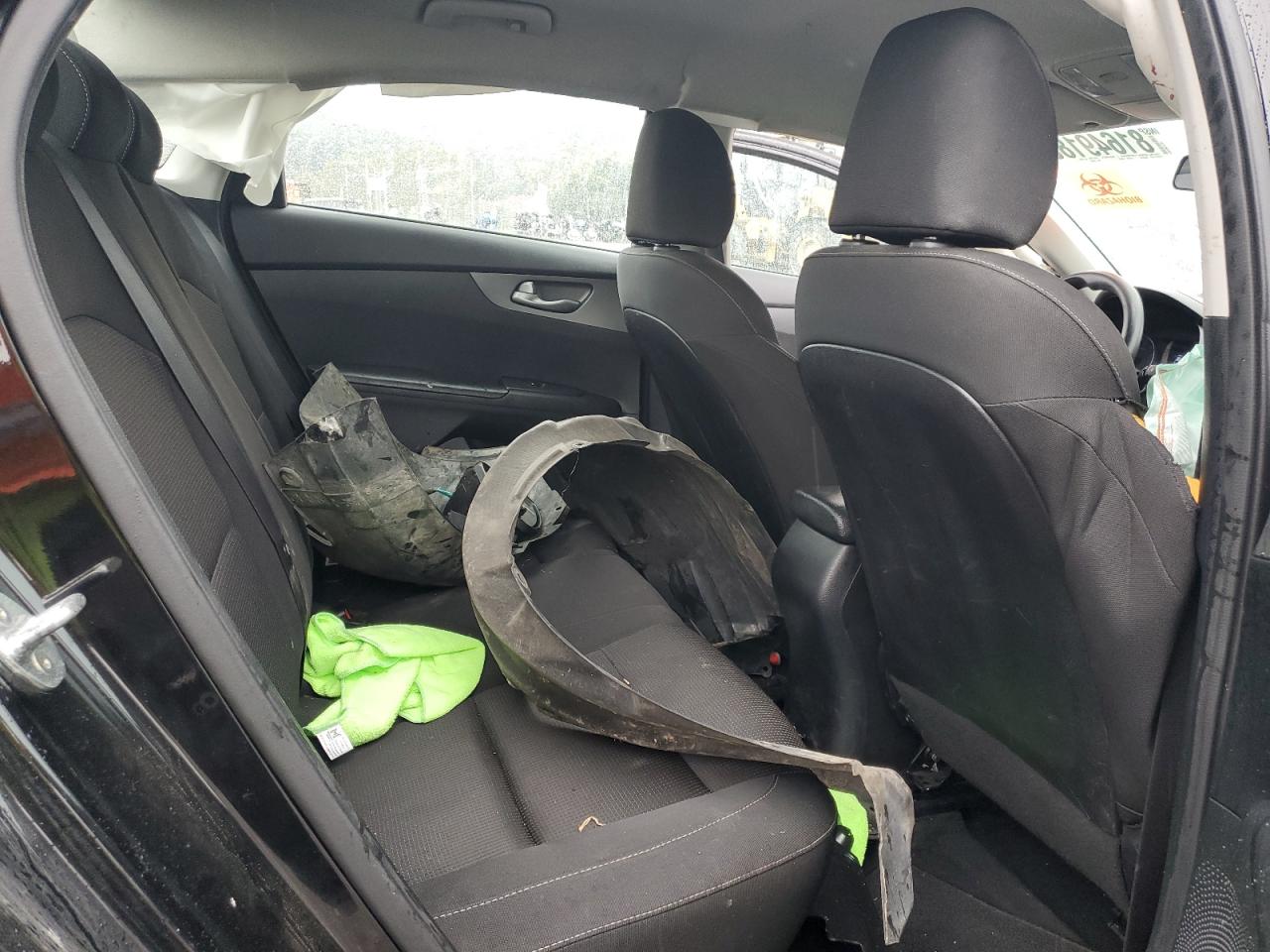 Kia Forte Fe Image 6